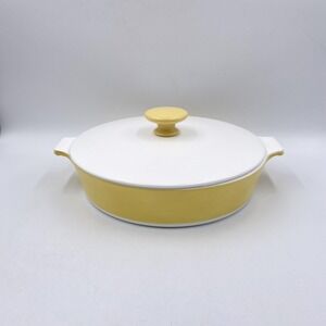 Vintage Corning Ware 8.5 In Skillet B-8 1/2-B Yellow Buffet with Lid Made in USA